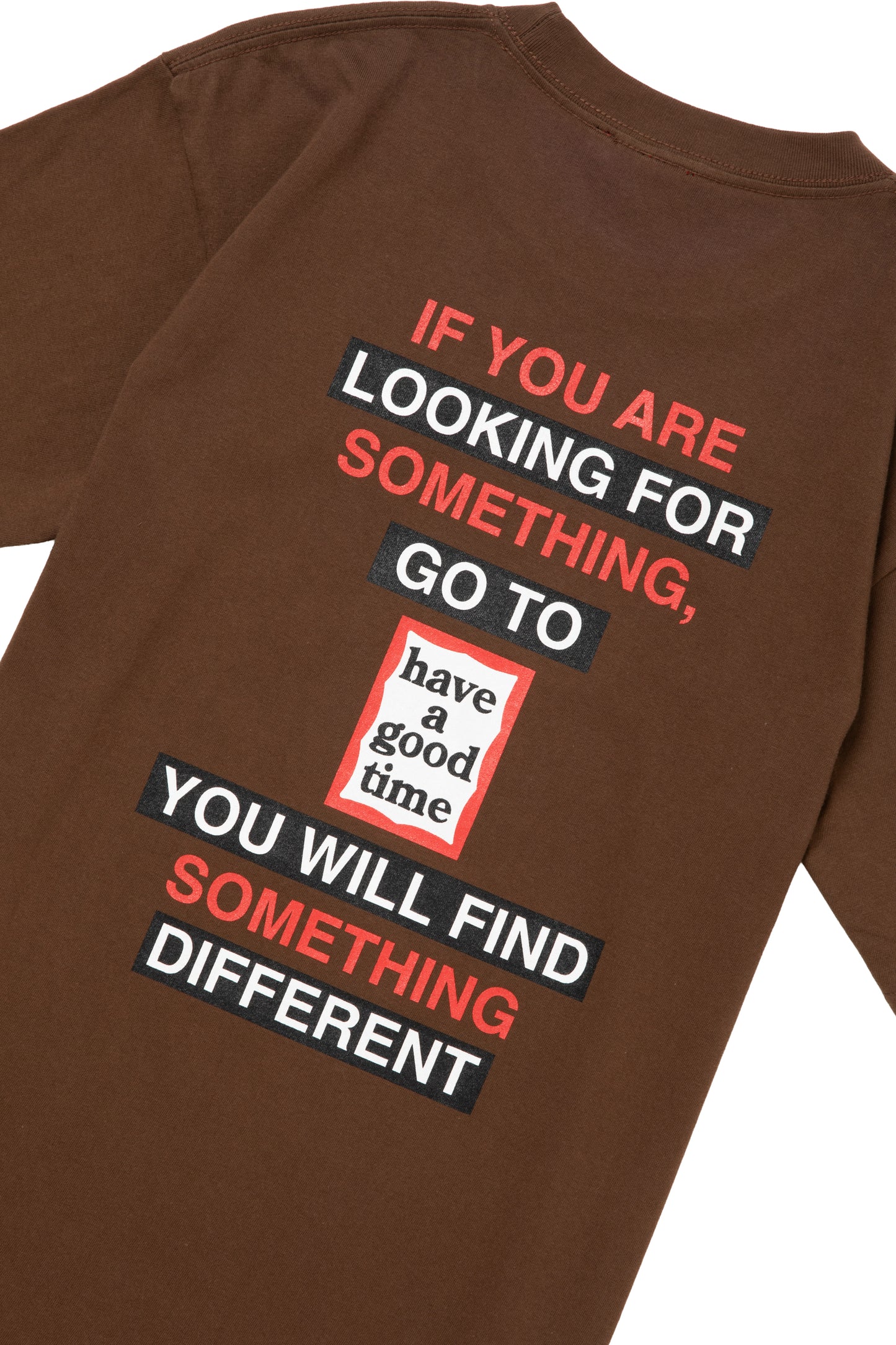 FIND SOMETHING DIFFERENT S/S TEE CHOCOLATE