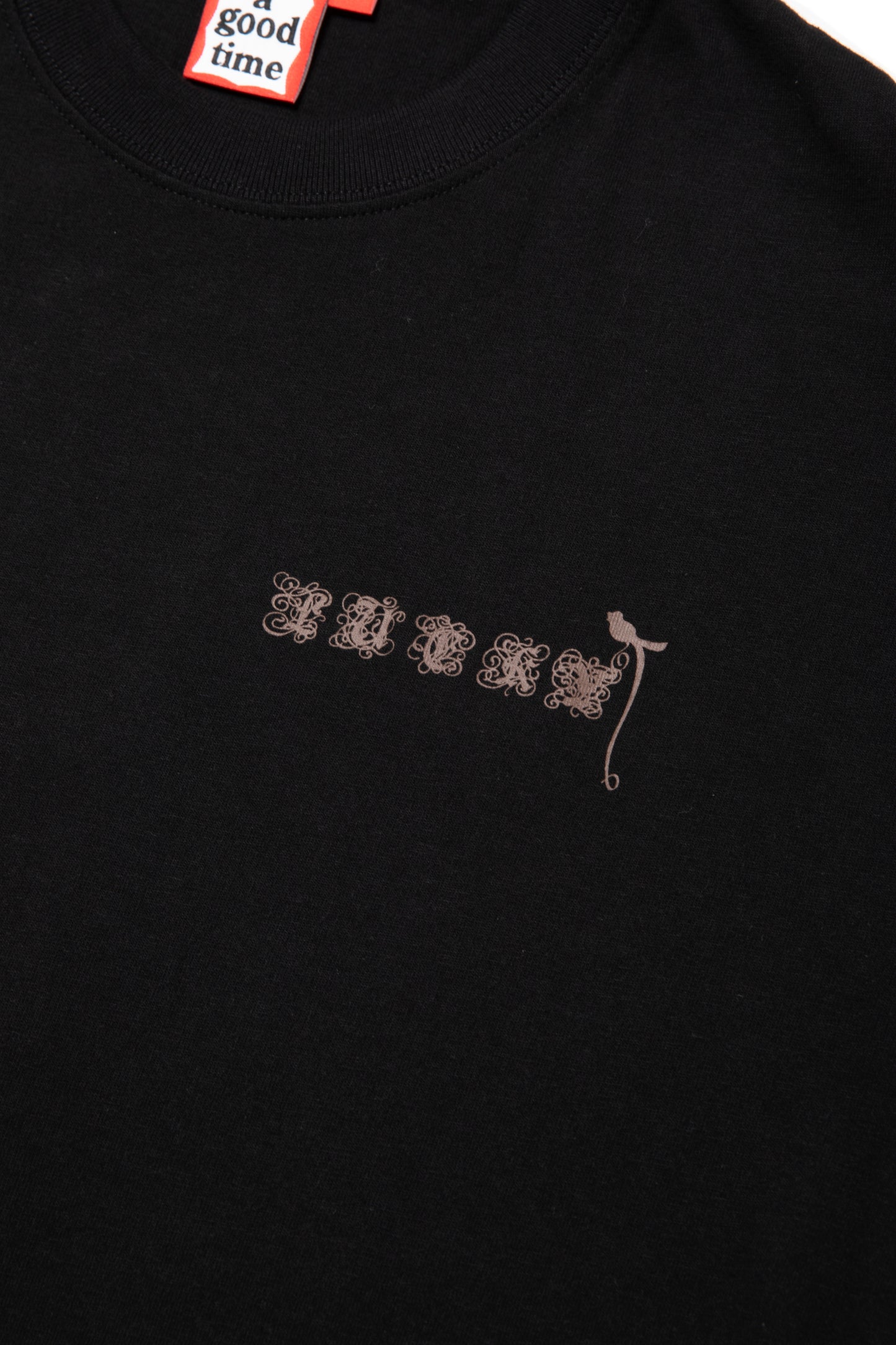 LUCKY LOGO L/S TEE BLACK