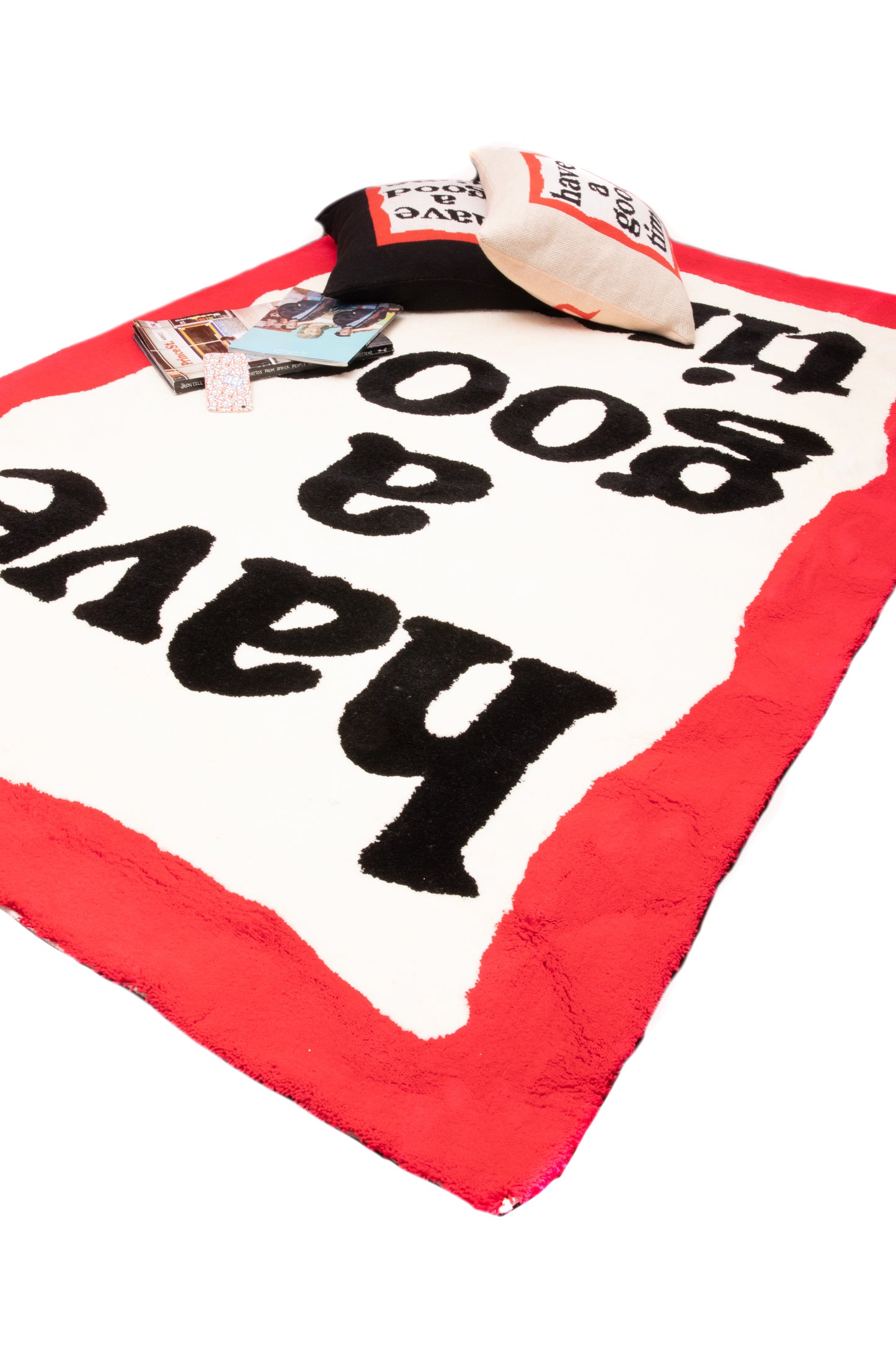 MASSIVE FRAME RUG