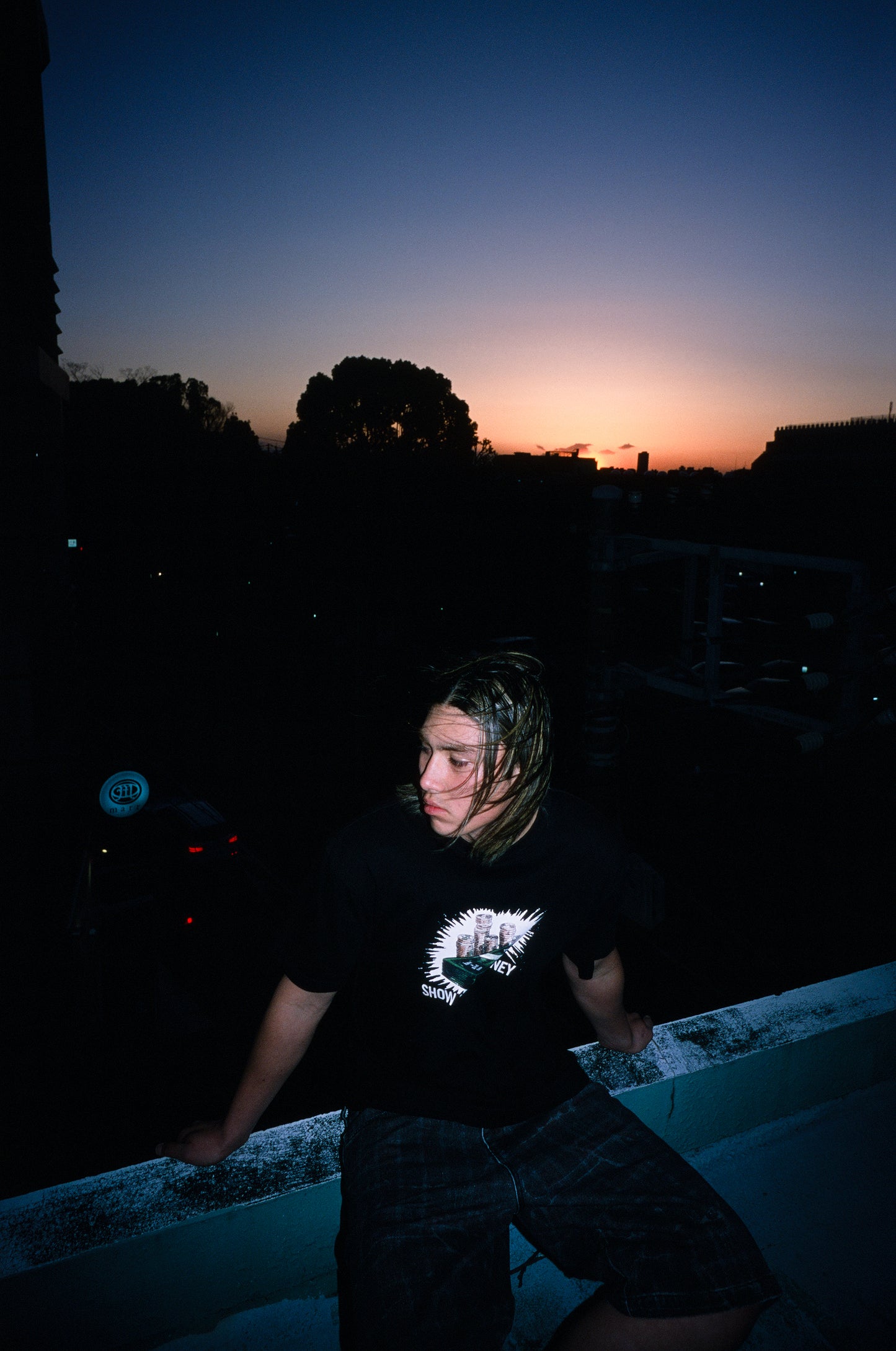 GAMBLING LIFE S/S TEE BLACK