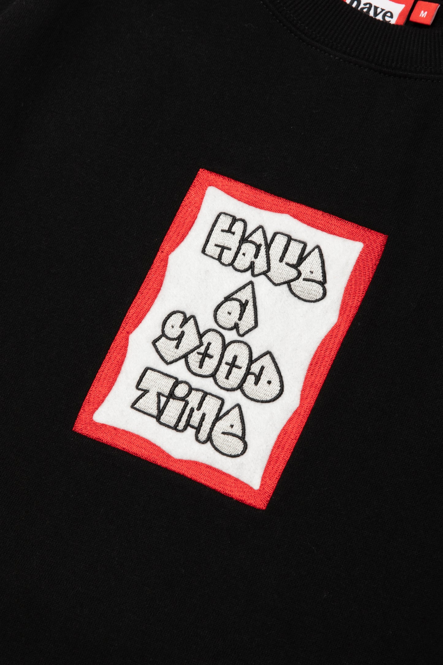 MOSU FRAME EMB CREWNECK FL BLACK