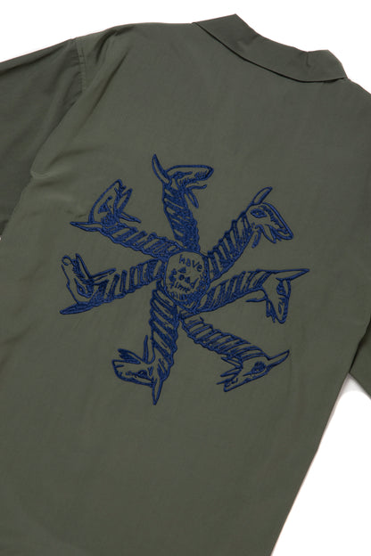 CYCLING LOGO OPEN COLLAR S/S SHIRT MILITARY GREEN