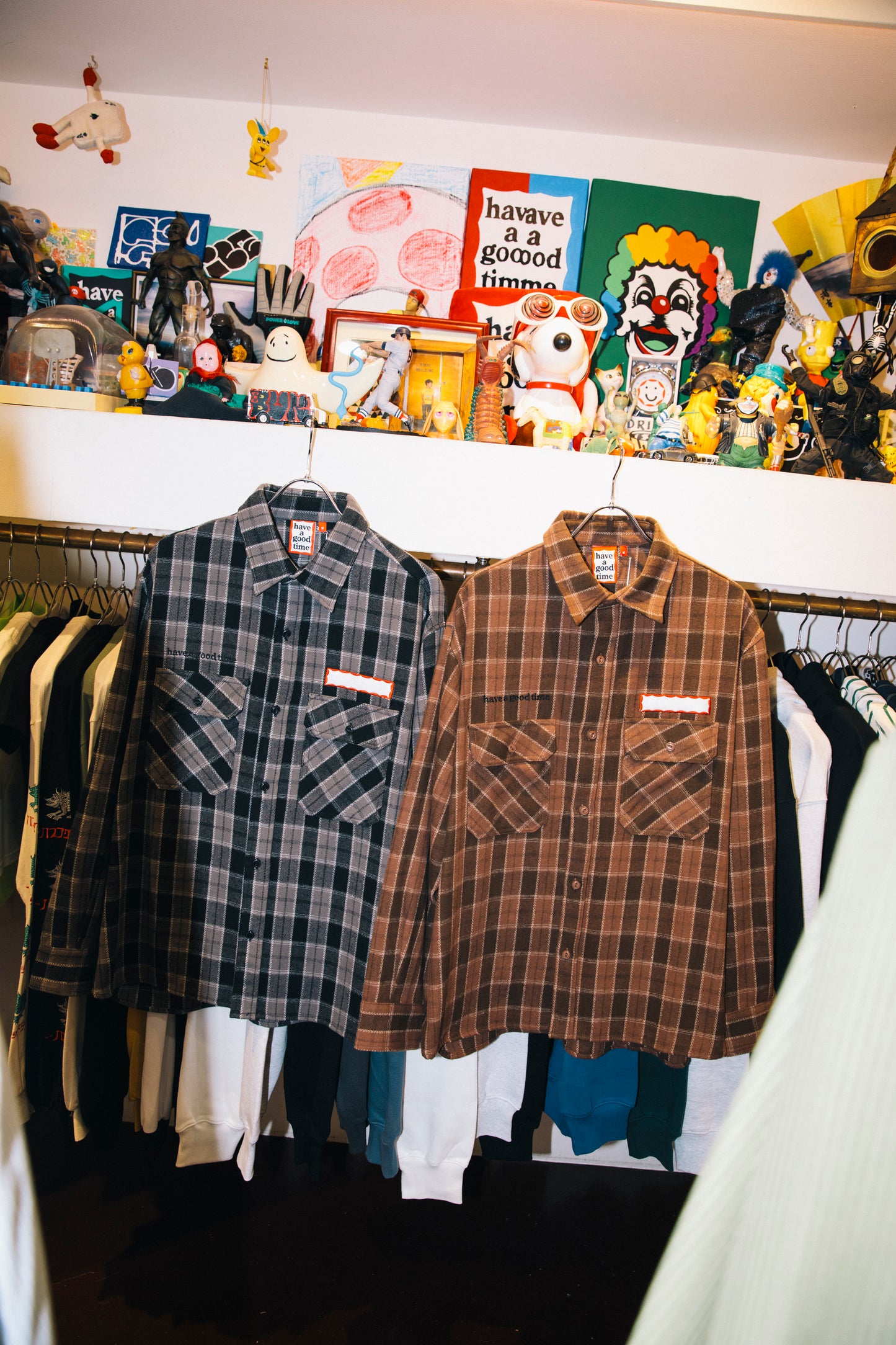 SIDE LOGO SIDE BLANK FRAME SHIRT BLACK