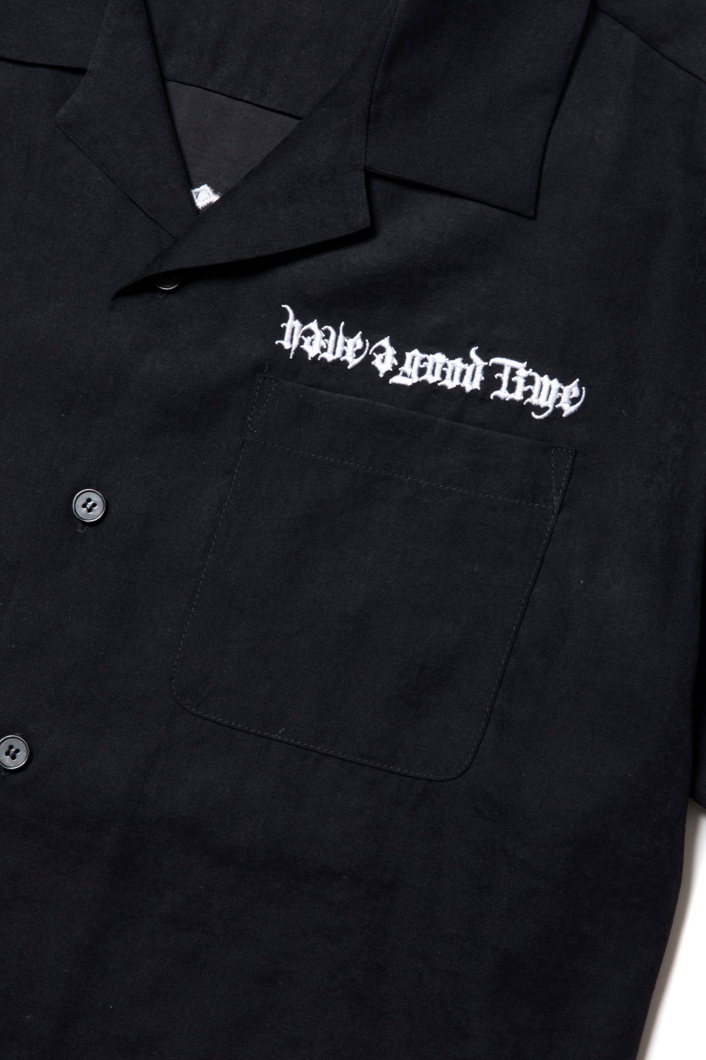 CHAIN OLD ENGLISH LOGO EMBROIDERY RELAXED S/S SHIRT BLACK