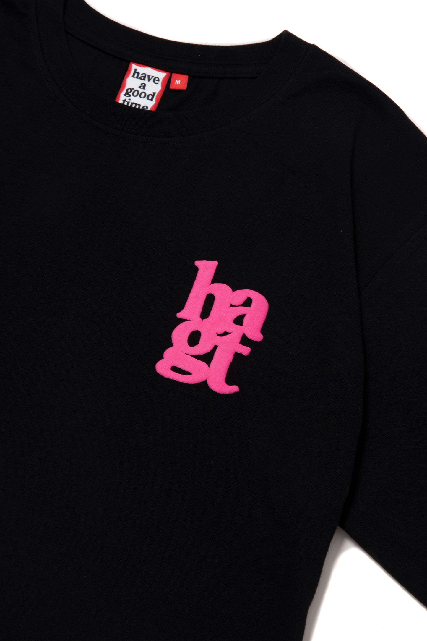 hagt LOGO PUFF PRINT S/S TEE BLACK