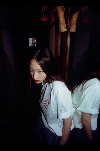 ATTENTION FRAME S/S TEE WHITE